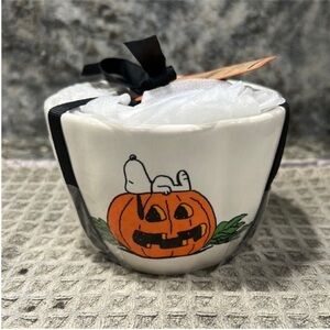 NWT Rae Dunn x Peanuts Snoopy Halloween Measuring Cup Set